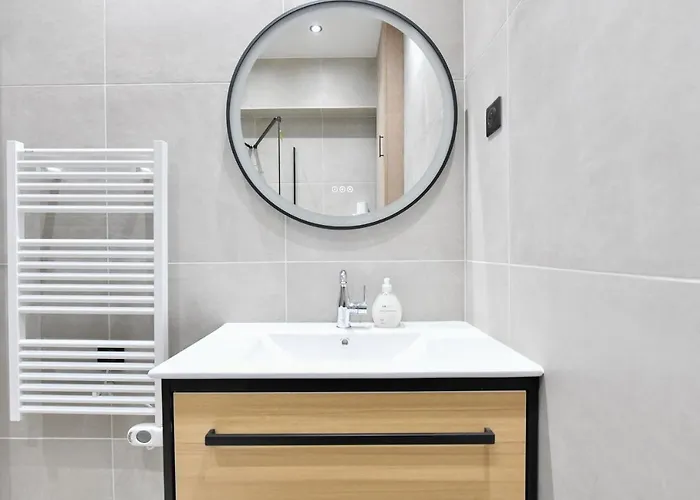 Apartamento Parking Gratuit à Montmartre Charme Et élégance - Lumineux à Deux Pas Du Sacré-cœur - Parking Gratuit - Sacré-cœur -metro Anvers *